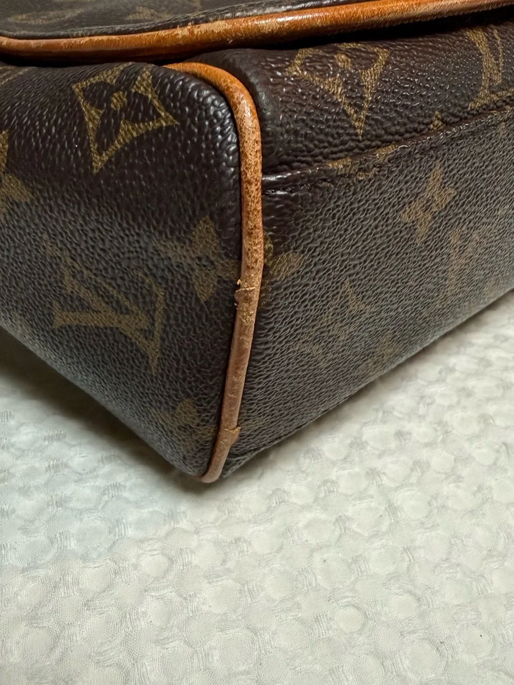 Louis Vuitton Monogram Canvas Messenger in Brown with Tan Trim